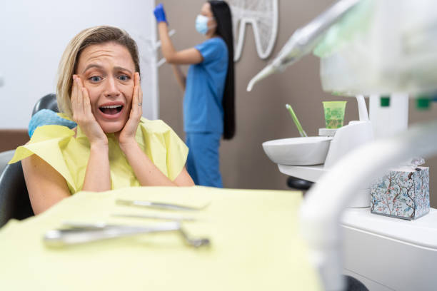 Best Weekend Emergency Dentist in Liberty Triangle, FL