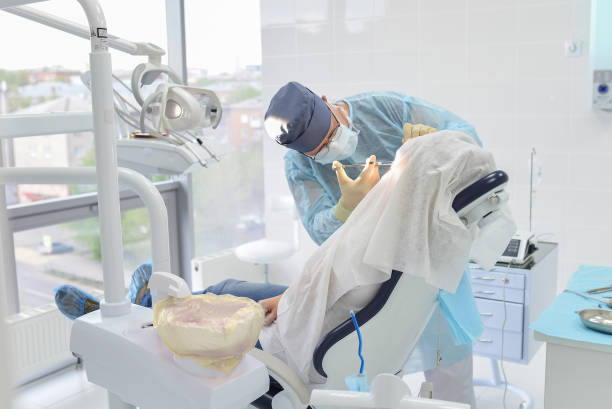 Best Mobile Emergency Dentist in Liberty Triangle, FL